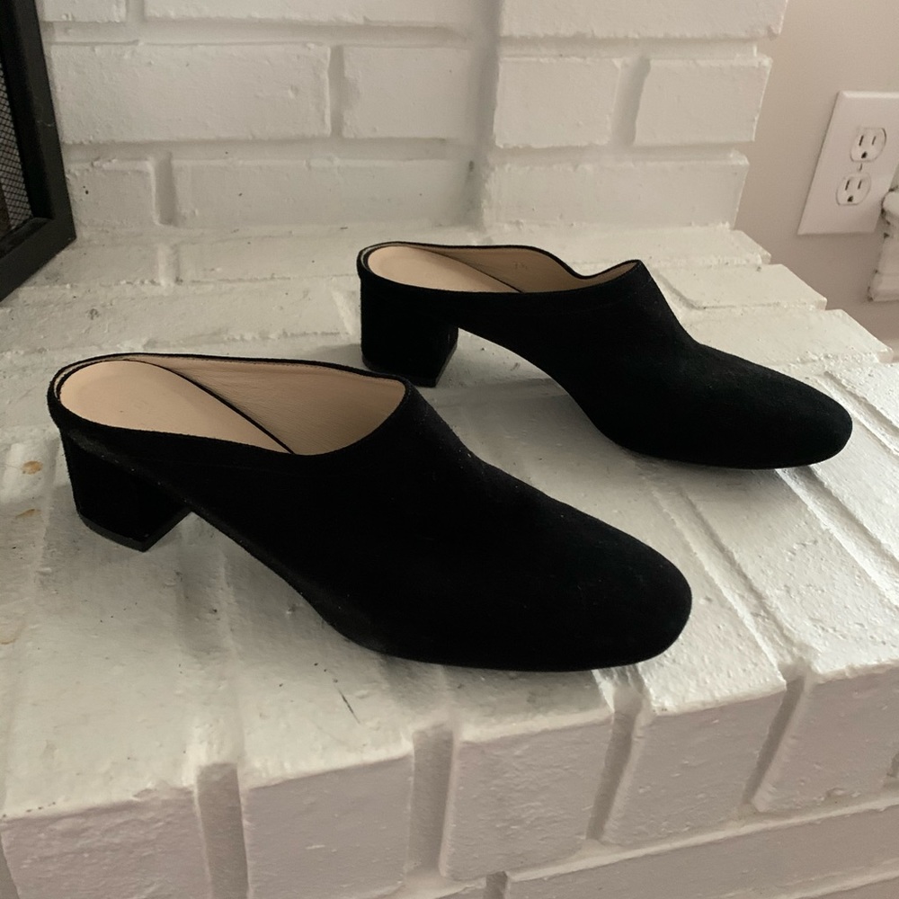 Everlane suede mules black